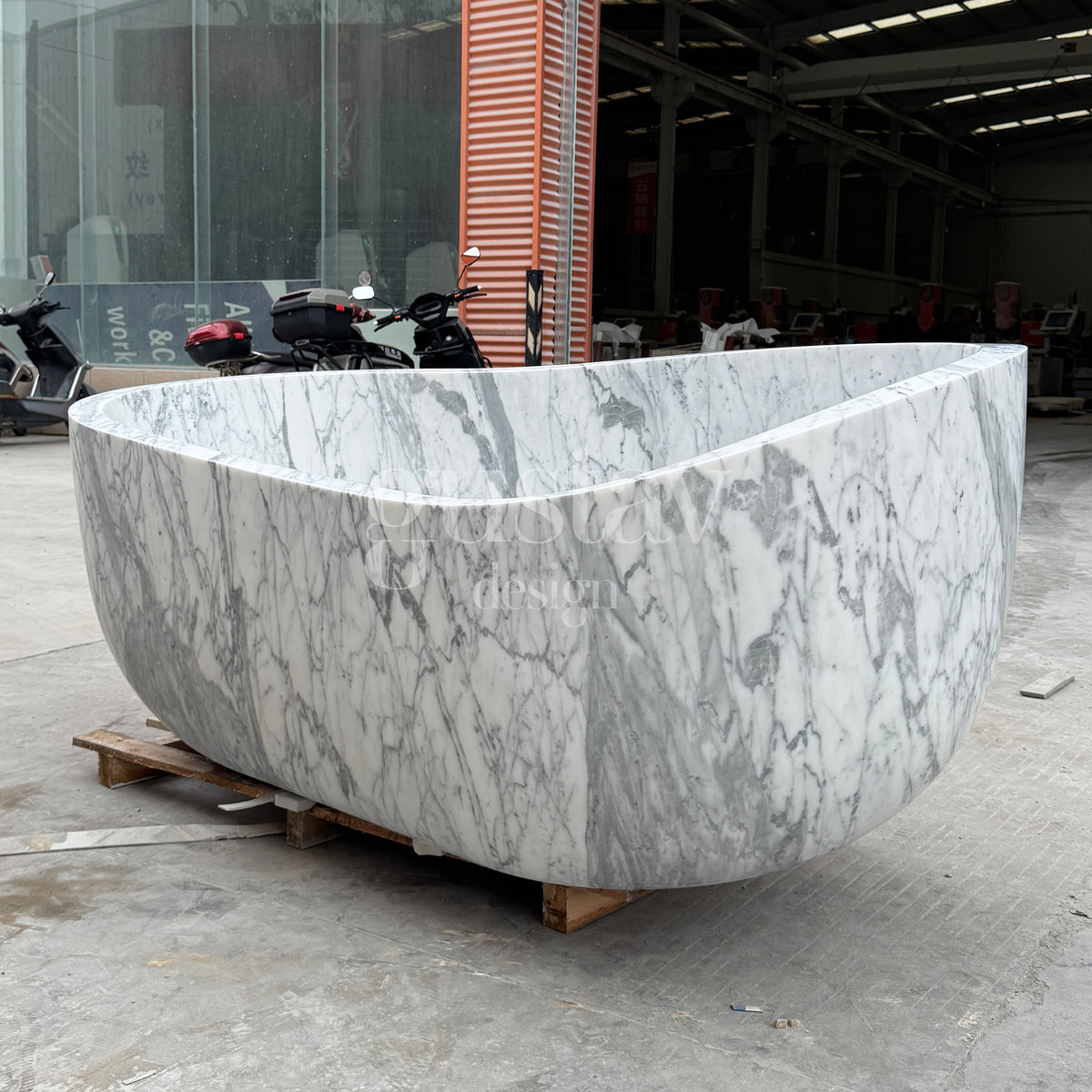 Custom luxury Arabescato marble bathtub, solid stone carved freestanding bath for high-end warm minimalist bathroom design, made by GustavDesign.